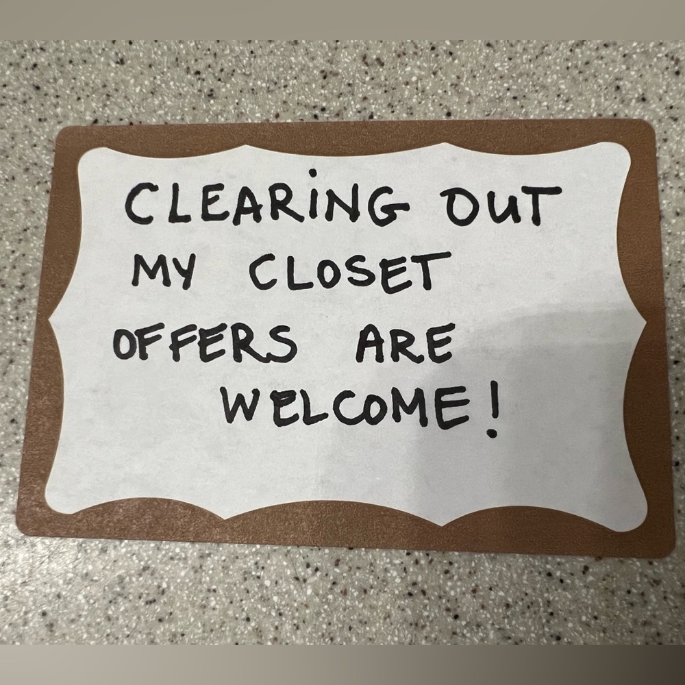 🛍️ Clearing out my inventory!  Reasonable offers are WELCOME.  Lots of clothes!